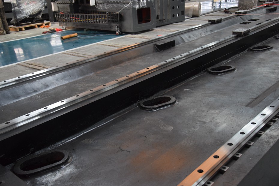 硬軌數控龍門銑床具體指哪個方向軸是硬軌2.jpg 硬軌數控龍門銑床具體指哪個方向軸是硬軌2.jpg